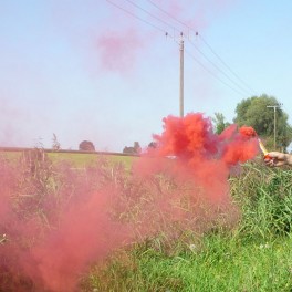 "Dūmius 1" spalvotų dūmų generatorius - raudonas